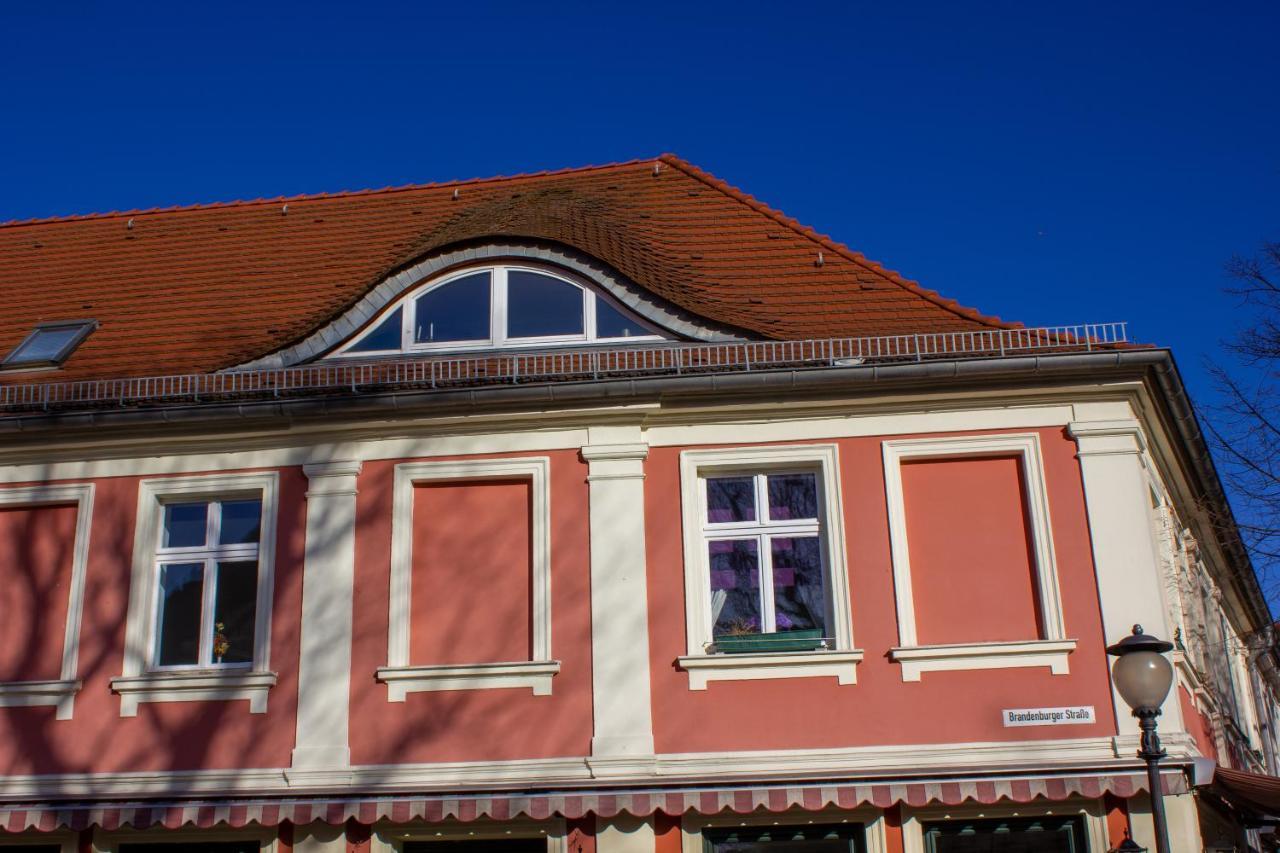 Cafe Alice & Pension Gmbh Potsdam Exterior foto